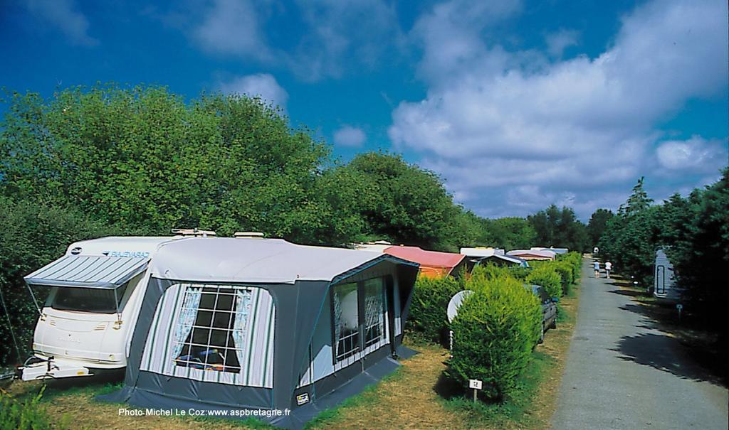 Camping De La Plage Bénodet - 400 mètres de La Plage Exterior foto